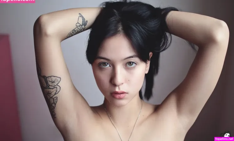 B4bychan OnlyFans Thumbnail #k0mMIpP8sX