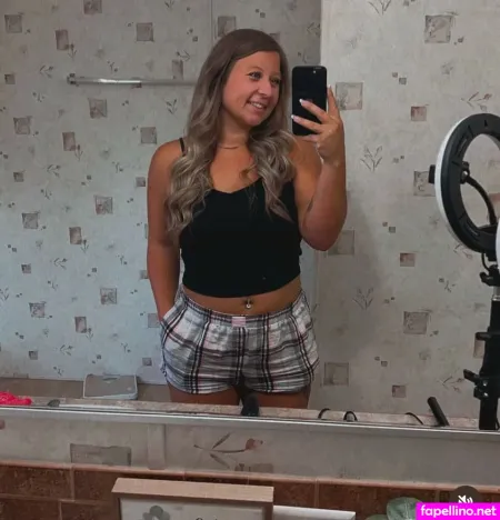 Babbygirl 1 OnlyFans Thumbnail #b9MxTGqf2N