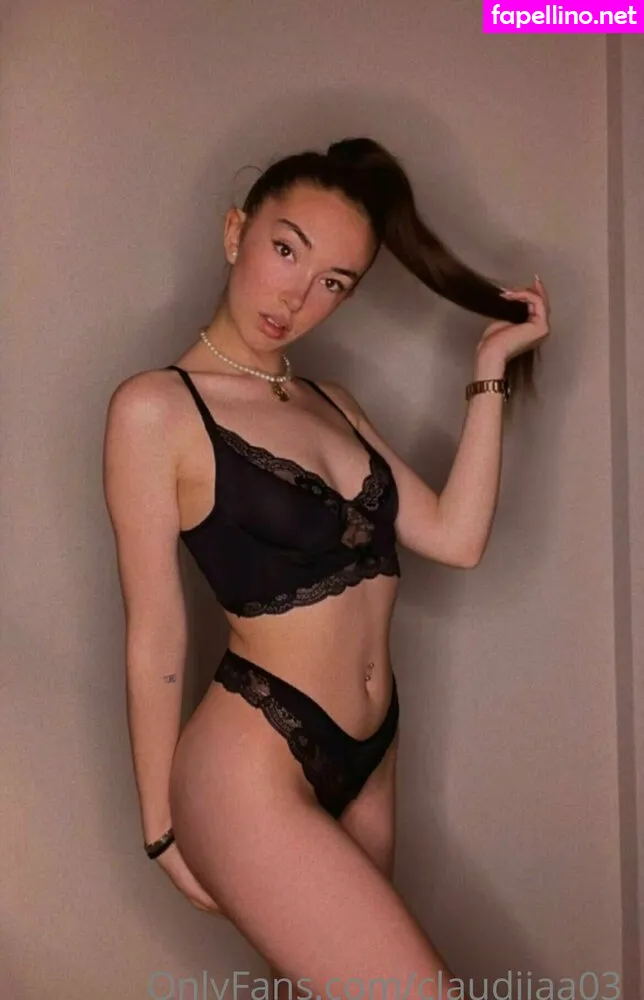babbyliili, bbyliilii, claudiiaa03_ Nude Leaked OnlyFans Photo #h5SJVviORi
