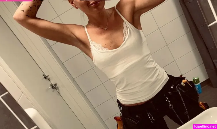 Babe 9405 OnlyFans Thumbnail #C51kada48K