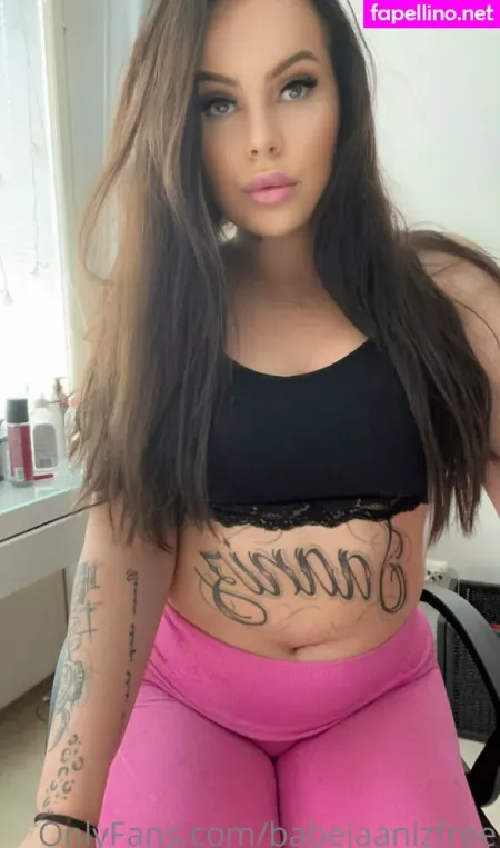 Babejaanizfree OnlyFans Thumbnail #s8CfxjMvir
