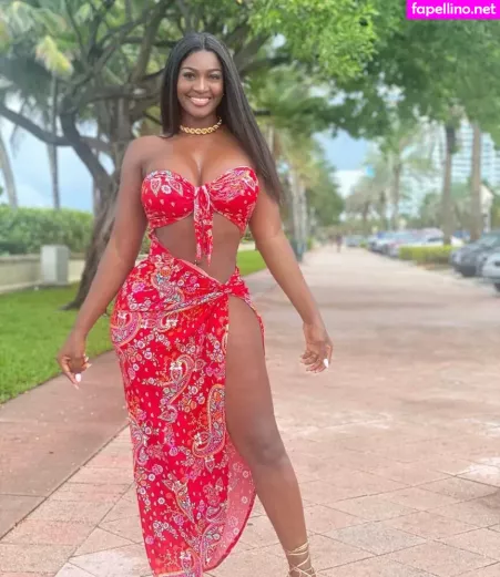 Babeth Lando OnlyFans Thumbnail #SQpdg95wwA