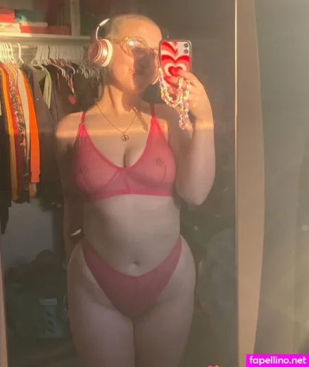 Babiebluesie OnlyFans Thumbnail #L906e9hFIV