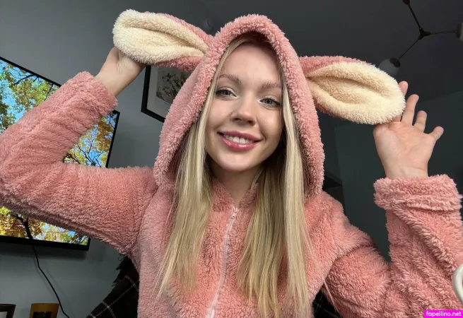 Baby Bonn OnlyFans Thumbnail #8Yp0FlZRKW