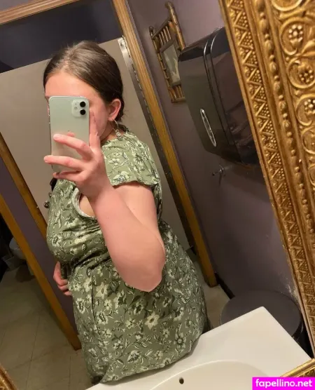 Baby Cakes333 OnlyFans Thumbnail #EhyVGXLsXs