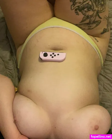 Baby Cakes333 OnlyFans Thumbnail #ZPQY2YcA8W