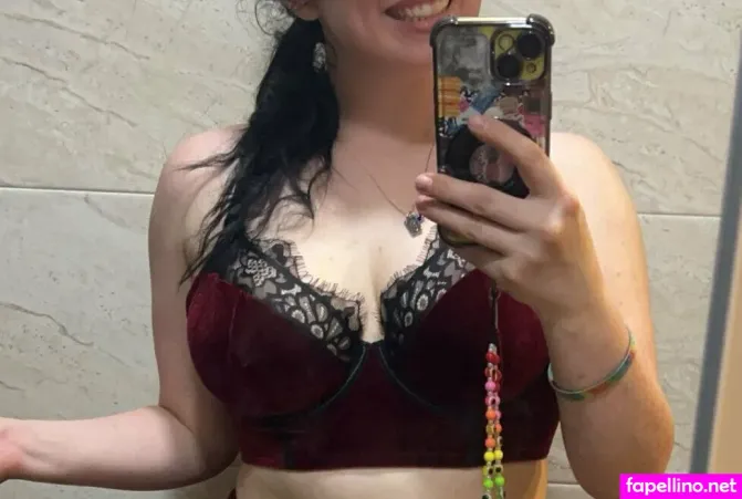 Baby Elvira OnlyFans Thumbnail #EBufl94KVI