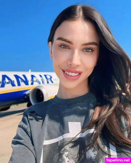 Baby Liana OnlyFans Thumbnail #OOIHwflr4s