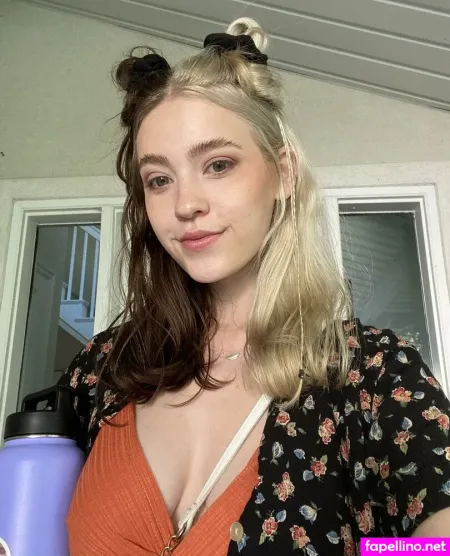 Baby Raisin Aka Lily Luvbug OnlyFans Thumbnail #9HJ7s554Mg
