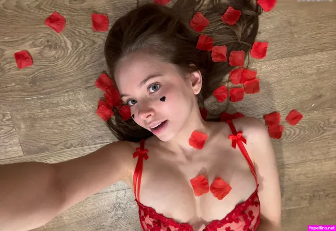 Baby Riley 1 OnlyFans Thumbnail #2B59vbvRZy