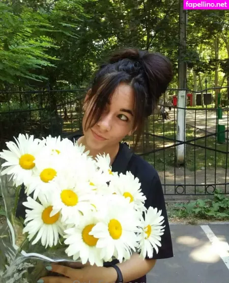 Baby Untouchable OnlyFans Thumbnail #r2V4pvKZtY