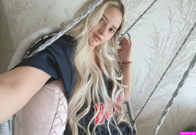 Babycaroofficialllll OnlyFans Thumbnail #UGvWH7B9Ur