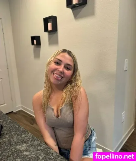 Babygirlviper OnlyFans Thumbnail #1OmrlFAVti