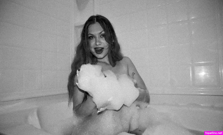 Babygothangel OnlyFans Thumbnail #5UQwUF9RMu