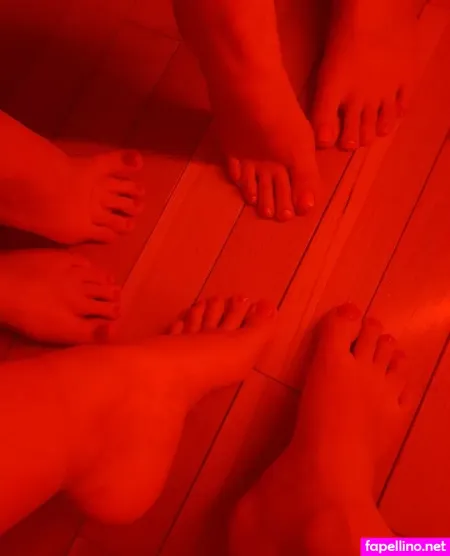 Babylunafoot1 OnlyFans Thumbnail #GlTQ7lpupB