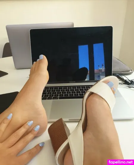 Babylunafoot1 OnlyFans Thumbnail #nDwgOr7rAL