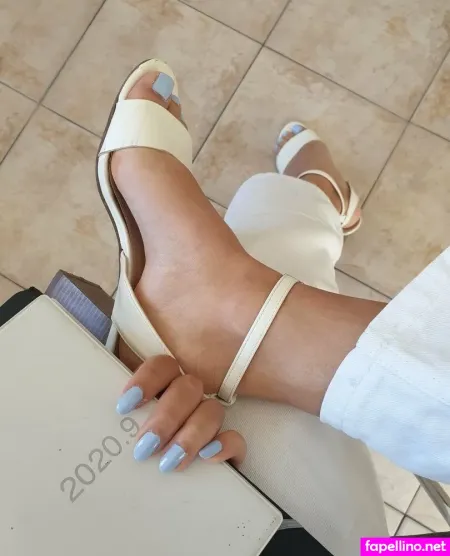 Babylunafoot1 OnlyFans Thumbnail #vJRNMMaO3X