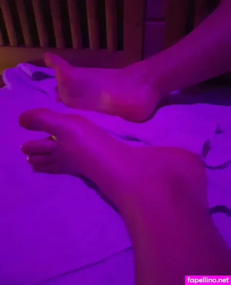 Babylunafoot1 OnlyFans Thumbnail #wGgS2N3NzT