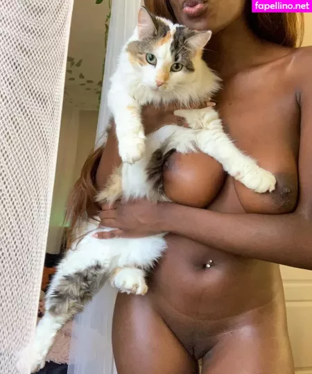 Babylyraxxx OnlyFans Thumbnail #zNE3rwNJyc