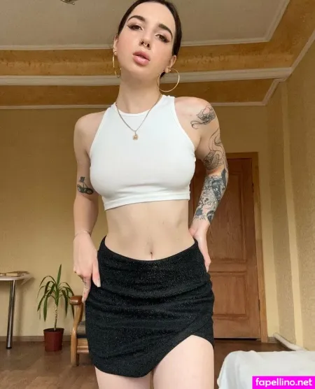 Babysaralux OnlyFans Thumbnail #7hGOn2KrDm