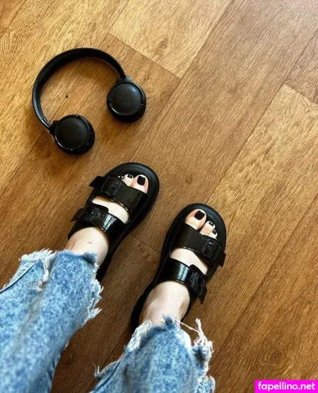 Babysaralux OnlyFans Thumbnail #yCL6kPIIeW