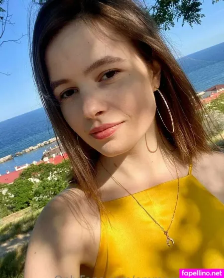 Babyy Emma OnlyFans Thumbnail #7MV9E2RbrJ