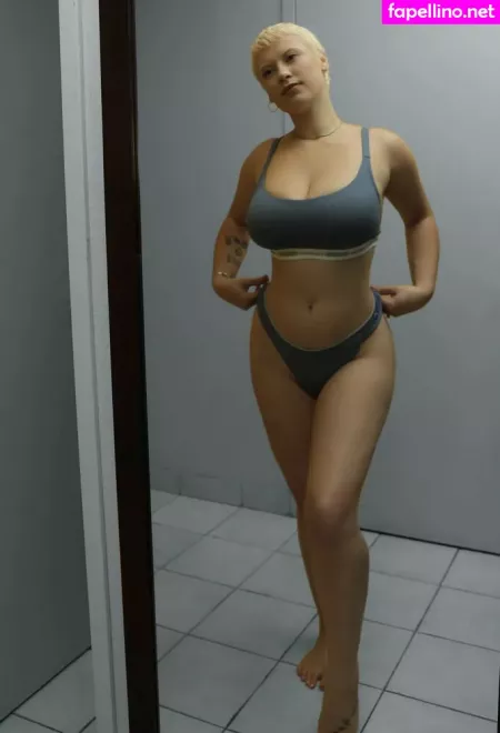 Babyyliv OnlyFans Thumbnail #DugR9Lmb4Q