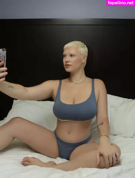 Babyyliv OnlyFans Thumbnail #sWpChfariU