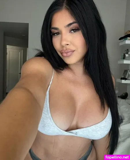 Babyyyybellaa 1 OnlyFans Thumbnail #xkJNRSjL2l