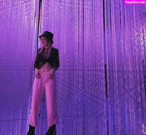 Backpacker Billie OnlyFans Thumbnail #2clkBHwfsv