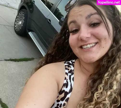 Bad Mom In Real Estate OnlyFans Thumbnail #Y60A7ennuU