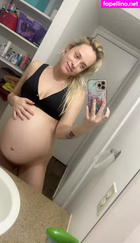 Baddestblondebarbie OnlyFans Thumbnail #y5BhIjruun