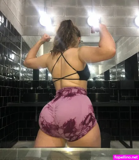 Baddie Ofc OnlyFans Thumbnail #YQxggi3Vz0