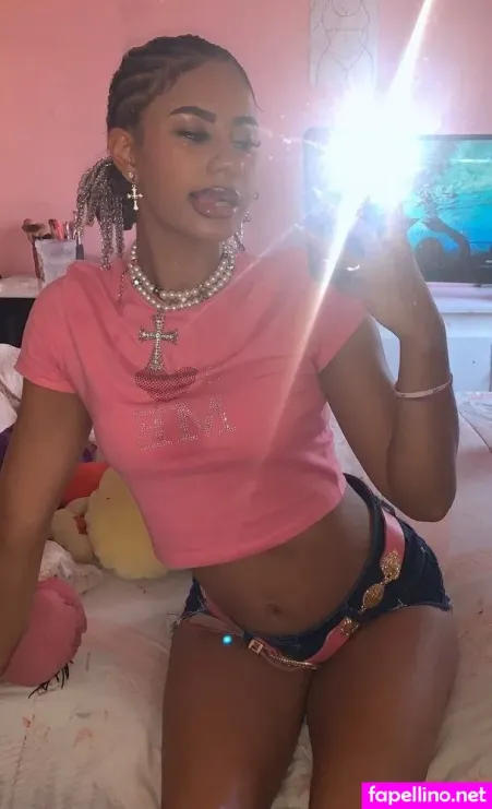 Baddiejuu OnlyFans Thumbnail #8CReGF7GD2