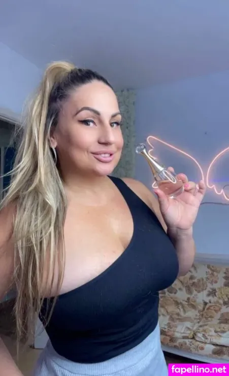 Baddiemi 2 OnlyFans Thumbnail #M2me16o0yZ