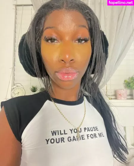 Baddies Galleryy OnlyFans Thumbnail #y1uFhett94