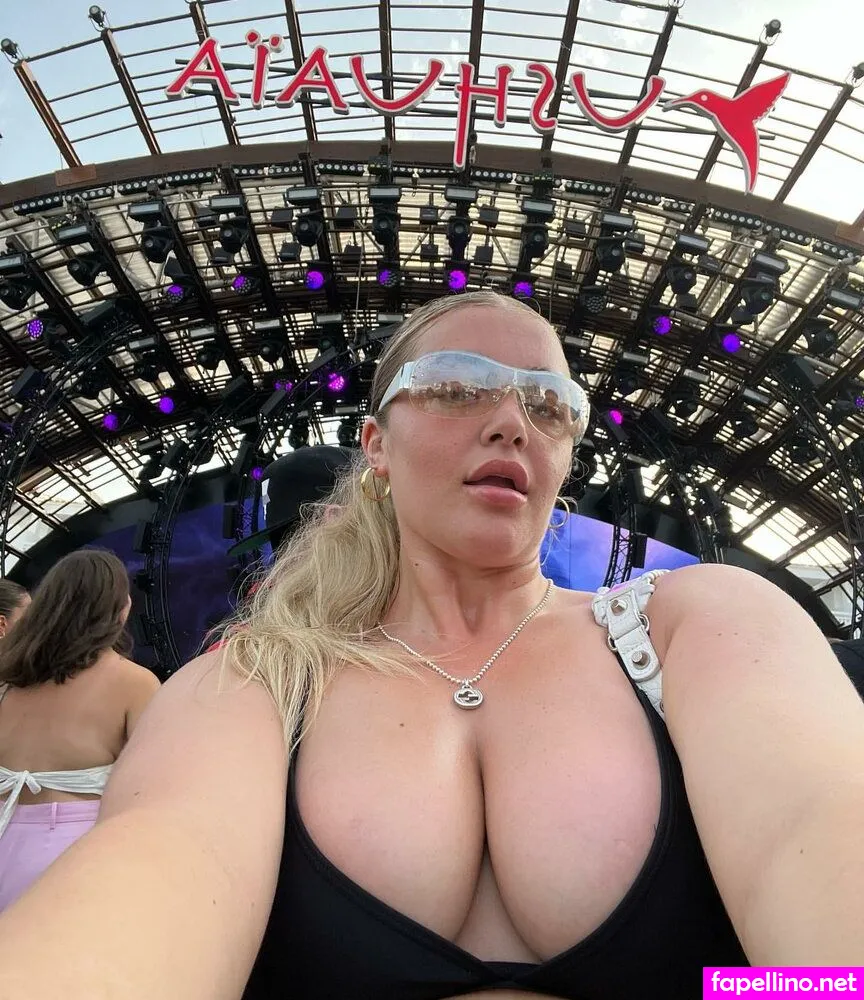 baddiiie_xx, baddyblondexx, baddybrunettexx Nude Leaked OnlyFans Photo #upSa9Jertz