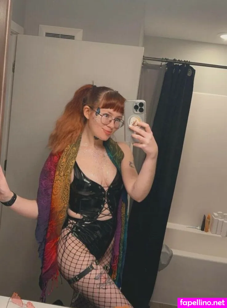 abooplesnoot, badgirltrixie Nude Leaked OnlyFans Photo #fQFkol3N6i