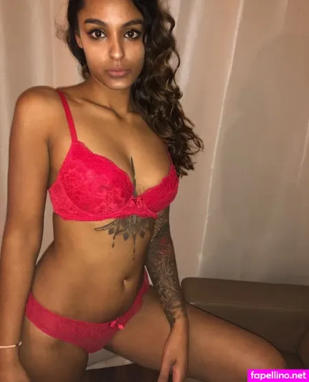 Badgirlxkaira OnlyFans Thumbnail #6bebECCTm6