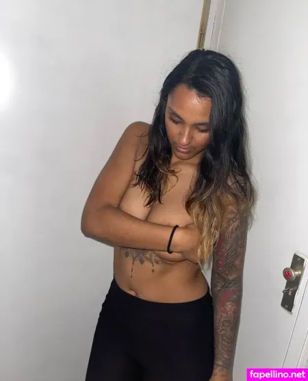 Badgirlxkaira OnlyFans Thumbnail #MyT6X7tX0R