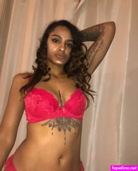 Badgirlxkaira OnlyFans Thumbnail #ZWuAnmirMC