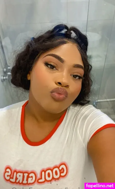 Badgyalshaii OnlyFans Thumbnail #9xS2mef6NZ