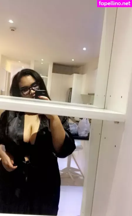 Badiezbbw92 OnlyFans Thumbnail #ESUk6ZzE8o