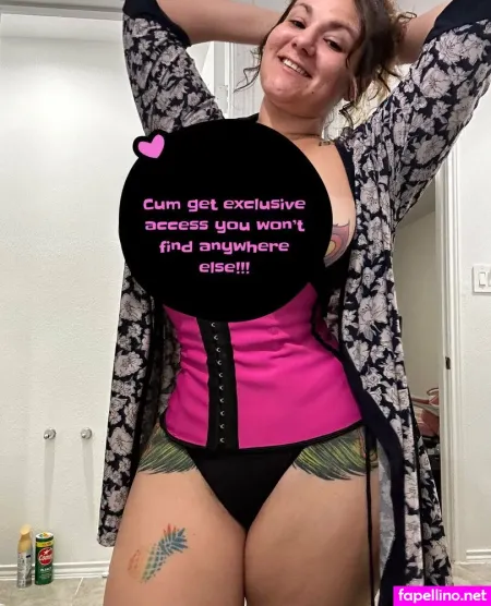 Badmominrealestate1 0 OnlyFans Thumbnail #5iDGLvFwQb