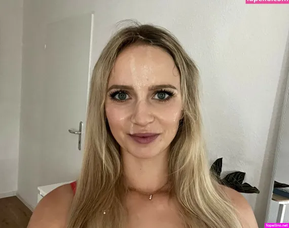 Baebaezoe OnlyFans Thumbnail #4FiEvDeHF9