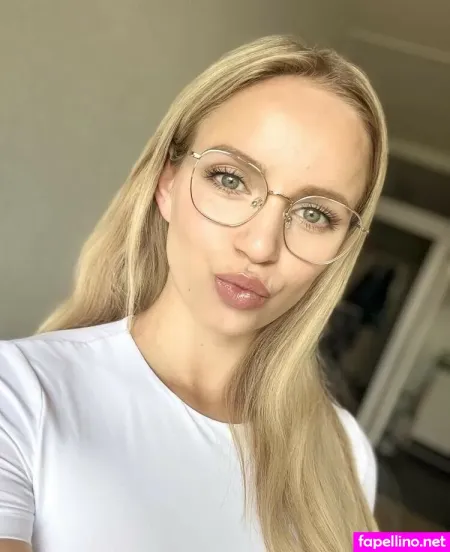 Baebaezoe OnlyFans Thumbnail #UJTmZ4bvZG