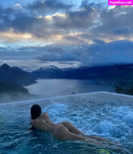 Baek Si Young OnlyFans Thumbnail #W2M7OBIpSE