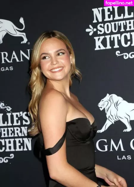 Bailee Madison OnlyFans Thumbnail #sBfcGjfAK2
