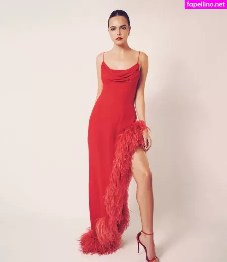 Bailee Madison OnlyFans Thumbnail #t8W0xLKAWM