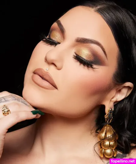 Bailey Sarian OnlyFans Thumbnail #c9gnw6yRXQ